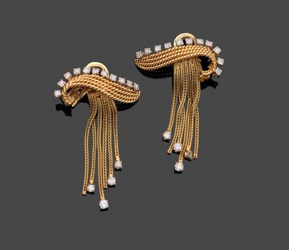 Pair of cord earrings in 18k (750 thousandths)...