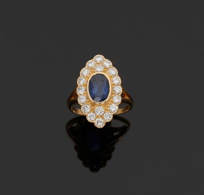 18k (750 thousandths) yellow gold navette...