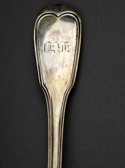 Partie de ménagère en argent modèle filet,...