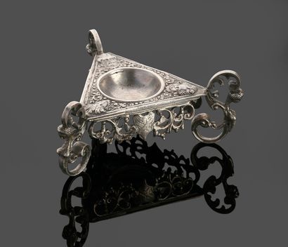 Salière triangulaire tripode en argent800...