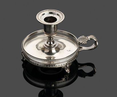 Bougeoir à main de style Louis XVI en argent...