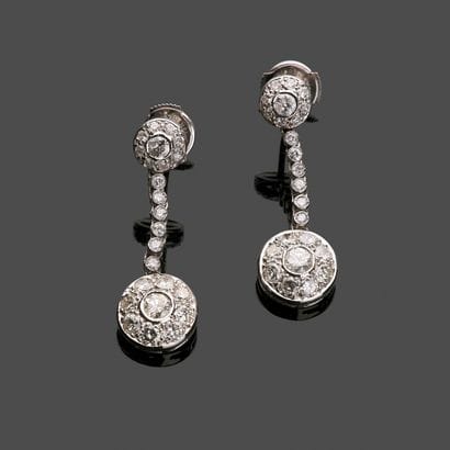 Pair of earrings in white gold (750 thousandths)...