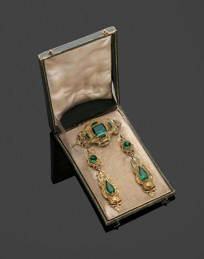 Romantic set in 18k (750 thousandths) yellow...