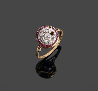 Ring in 18k (750 thousandths) yellow gold...
