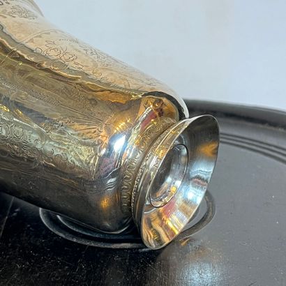 Timbale tulipe sur piedouche en argent 950...