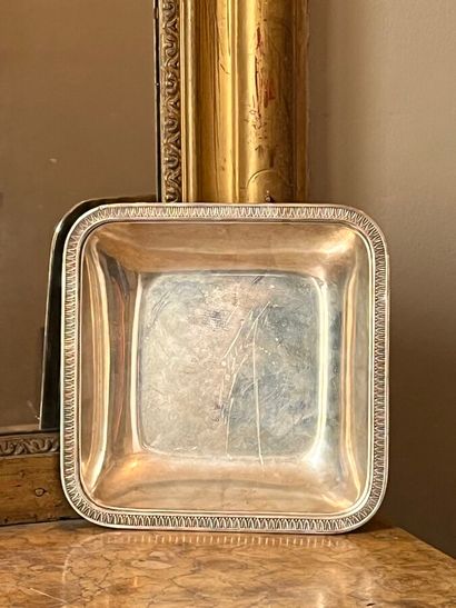 Plat creux quadrangulaire en argent 925 millièmes,...