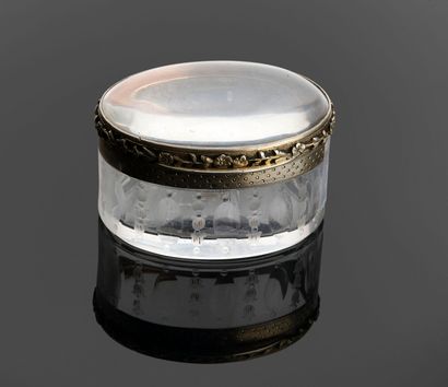 GUSTAVE KELLER PARIS- Cut and engraved crystal...