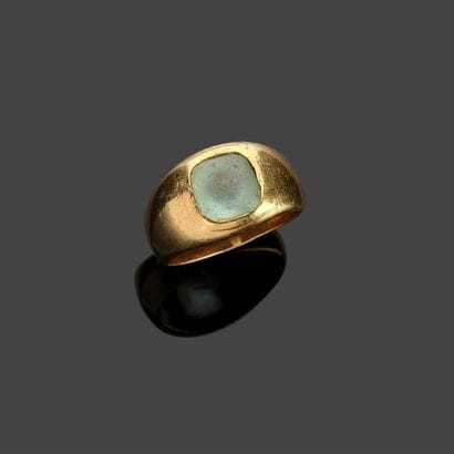 18 k (750 thousandths) yellow gold ring set...