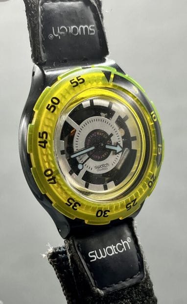 SWATCH, SWATCH watch, model in the SCUBA...