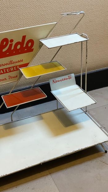 SOLIDO
Store display
POS accessory supplied...