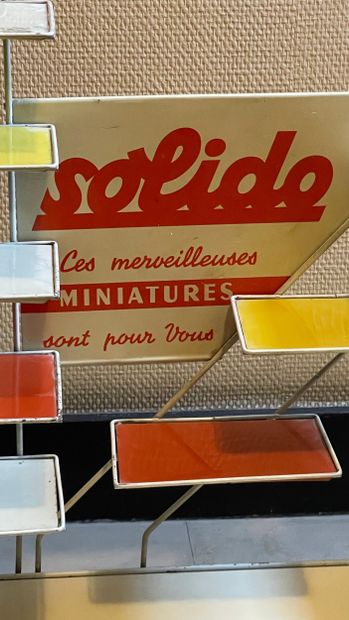 SOLIDO
Store display
POS accessory supplied...