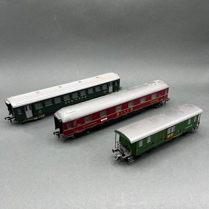 FLEISCHMANN - JOUEF - LIMA
Railway equipment...