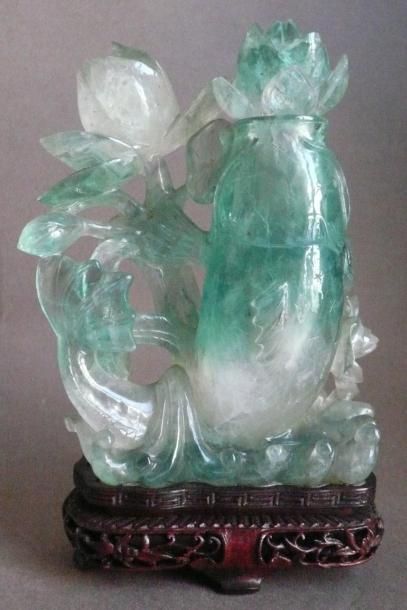 Flacon en forme de poisson et fleur, en fluorite...