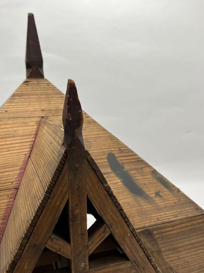 Charpente de maîtrise en bois de résineux...