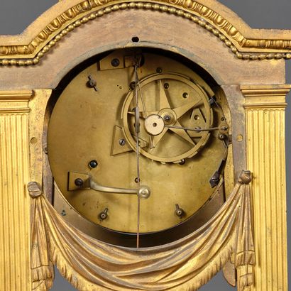Portico clock in chased and gilded bronze,...