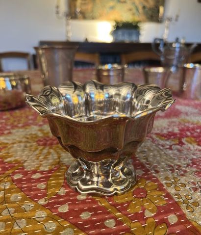 Polylobed silver bowl (traces of soldering,...