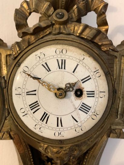 Small Louis XVI-style bronze wall clock,...