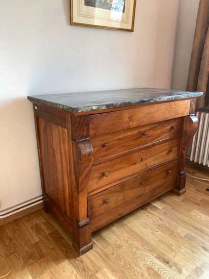 Commode en bois de placage ouvrant à quatre...