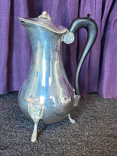 Tripod silver coffee pot 950 thousandths...