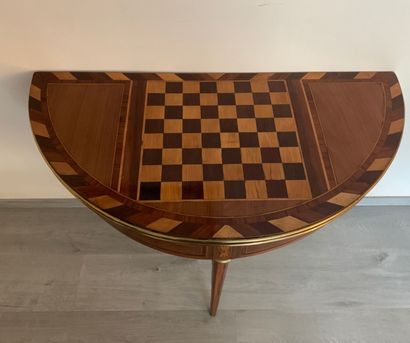 Half-moon game table with portfolio top in...