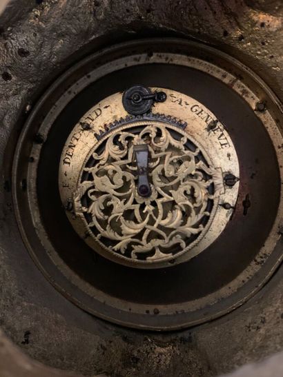 Small Louis XVI-style bronze wall clock,...