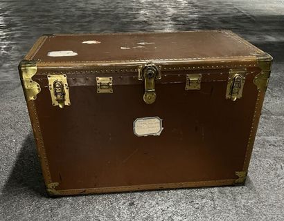 HARTMANN travel trunk, 2 leather handles,...