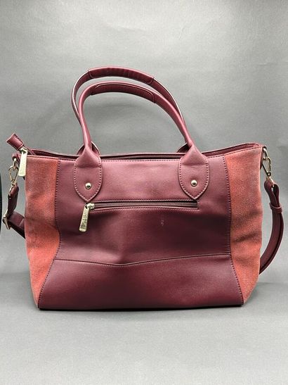 Bag in suede and burgundy leather, with two...