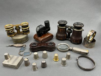 Lot of various silver-plated objects, including...