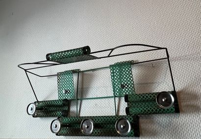 Green lacquered openwork metal wall-mounted...