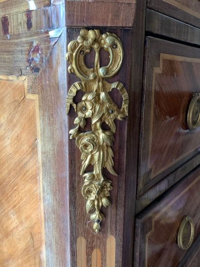 Wood and veneer weekly chest of drawers opening...