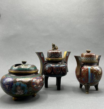 CHINE et JAPON - lot de boites et brûle parfums...
