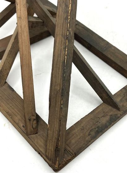 Charpente de maîtrise en bois de résineux...