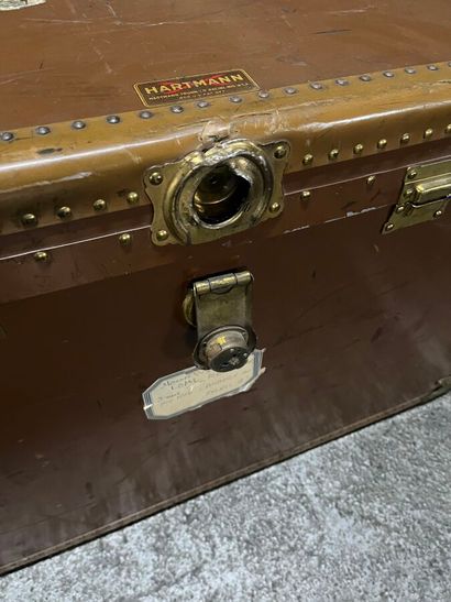HARTMANN travel trunk, 2 leather handles,...