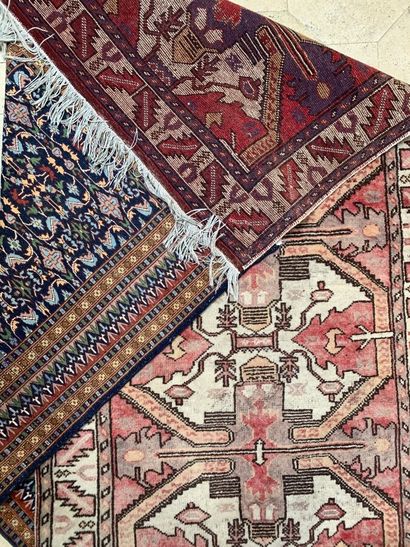 Deux tapis d'Orient en laine
101 x 194 et...