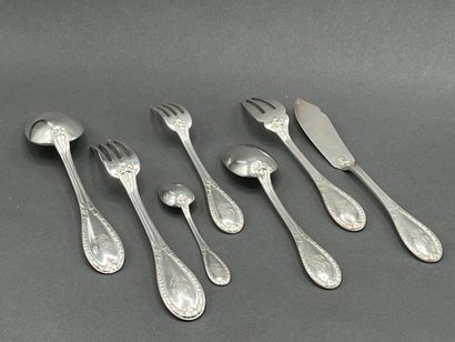 Set of silver-plated menagere with foliate...
