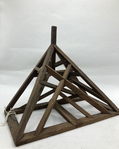 Charpente de maîtrise en bois de résineux...