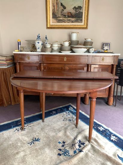 Table à abattants de style Louis XVI en acajou...