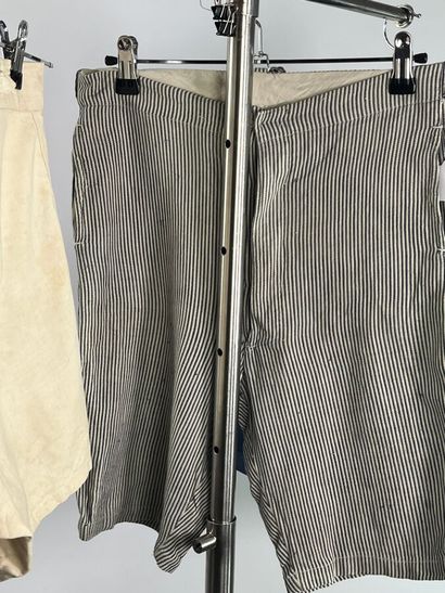 Début du XXème siècle - Lot de vêtements...