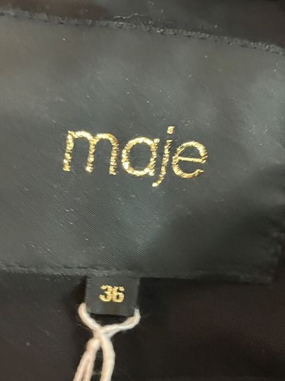 MAJE - Manteau

Le modèle est réalisé en...