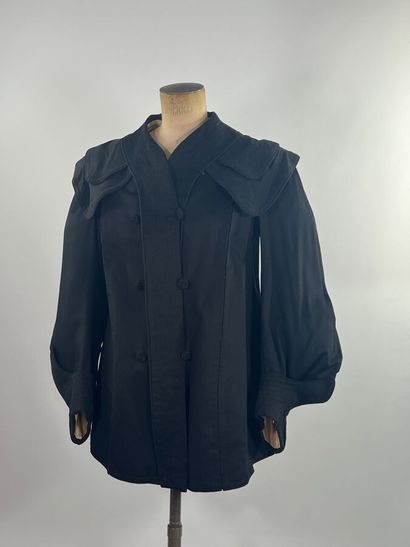 LAJEUNESSE MARX - Vers 1900 - Manteau en...