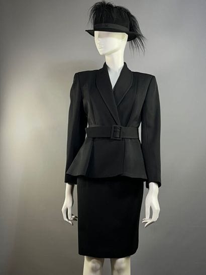 GEORGES RECH Synonyme 

Tailleur en laine...