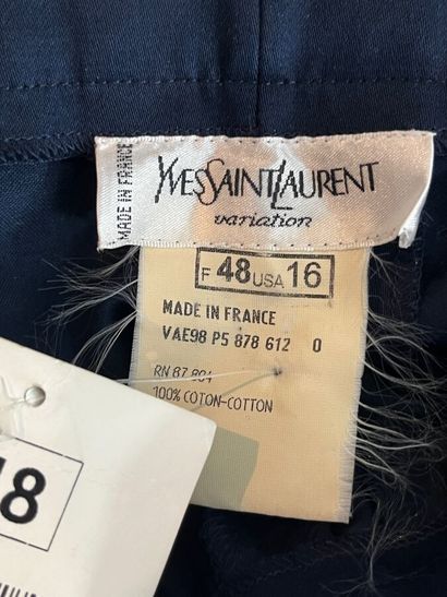 YVES SAINT LAURENT variation - Années 90...