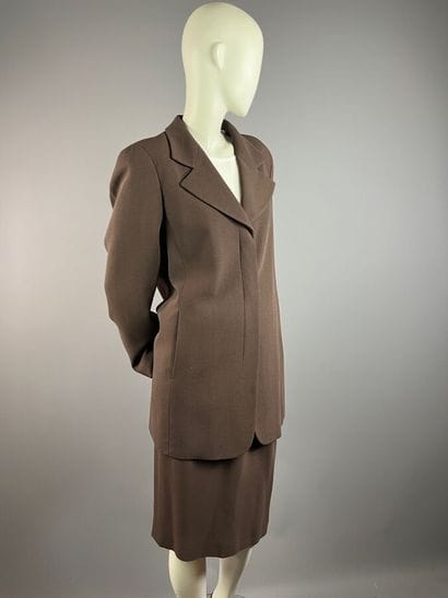 MAX MARA - Tailleur jupe en crêpe de laine...