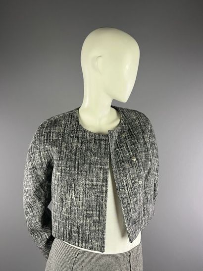 PAULE KA
Ensemble veste et jupe présentées...