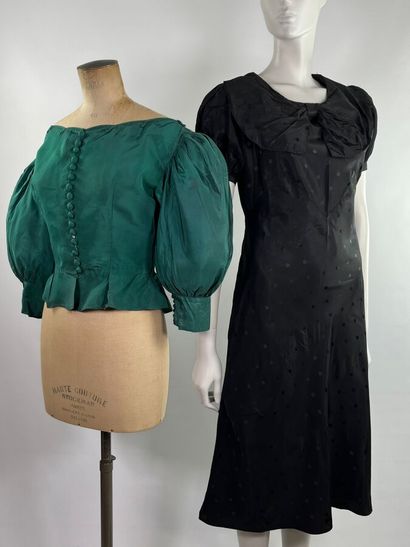 Début du XXème siècle - Lot de vêtements...