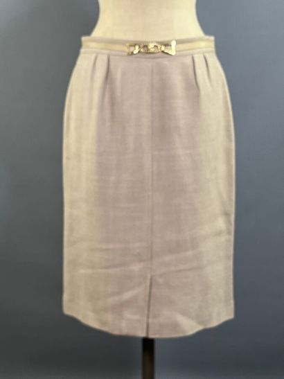 CÉLINE Paris - Jupe.

-Modèle en laine violette....