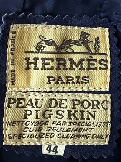 HERMÈS Paris - Années 80 - Jupe.

En cuir...