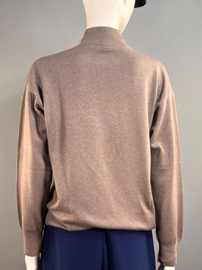 BRUNELLO CUCINELLI - Pull.

En cachemire...