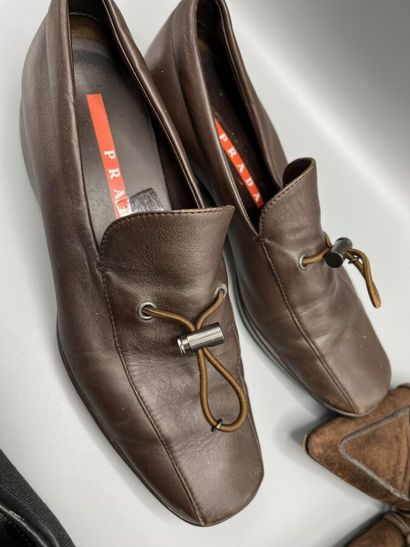 GUCCI / PRADA - Lot de 4 chaussures pour...