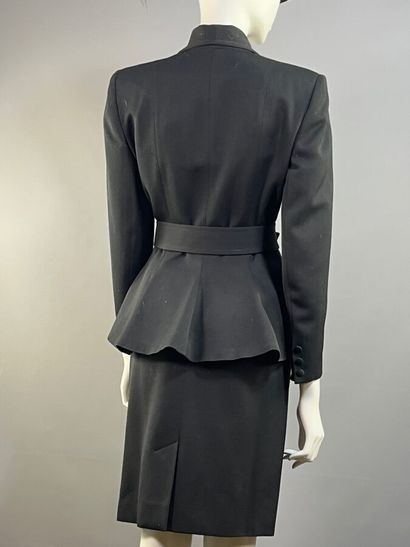 GEORGES RECH Synonyme 

Tailleur en laine...